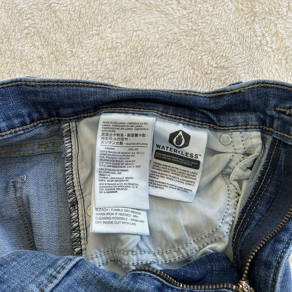 Levi's Women's Curvy Bootcut Jeans Medium Wash Size Size 30 - Picture 6 of 6